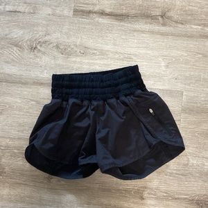 Size 2 Lululemon shorts